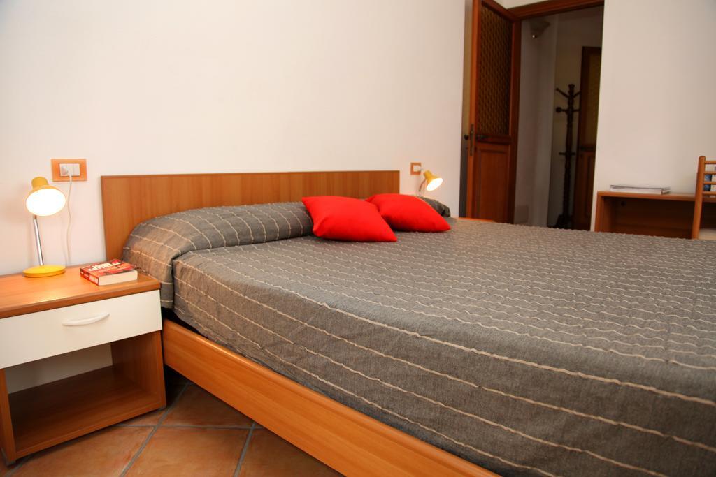 La Contessa Aparthotel Санта Тереза Галура Екстериор снимка